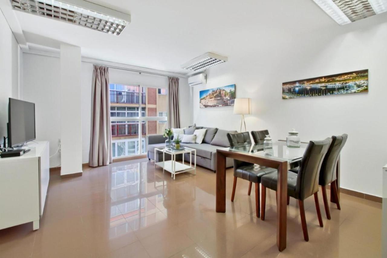 Amplio Piso Con Terraza Daire Málaga Dış mekan fotoğraf